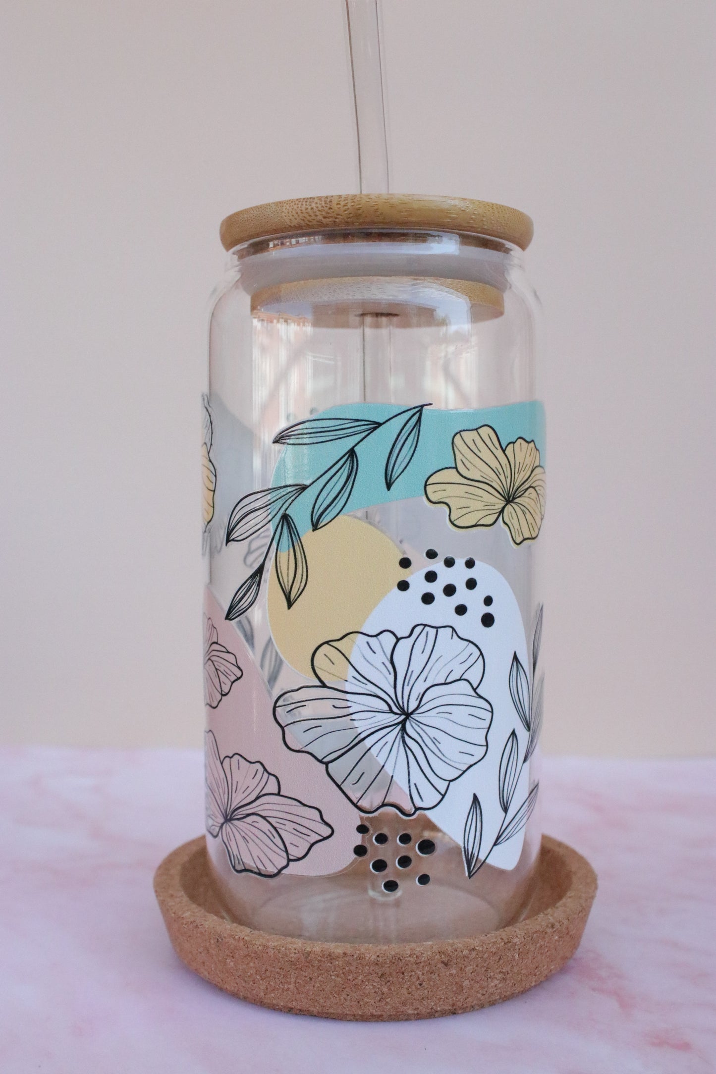 Vasos con tapa de bambú – ¡Diseño, sostenibilidad y color en tu día a día!