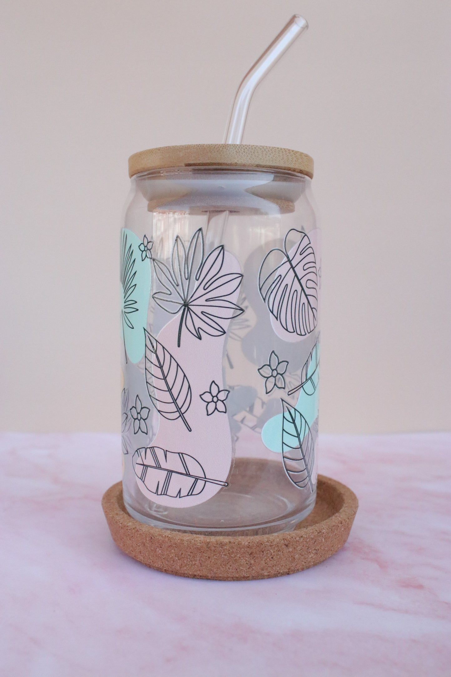 Vasos con tapa de bambú – ¡Diseño, sostenibilidad y color en tu día a día!